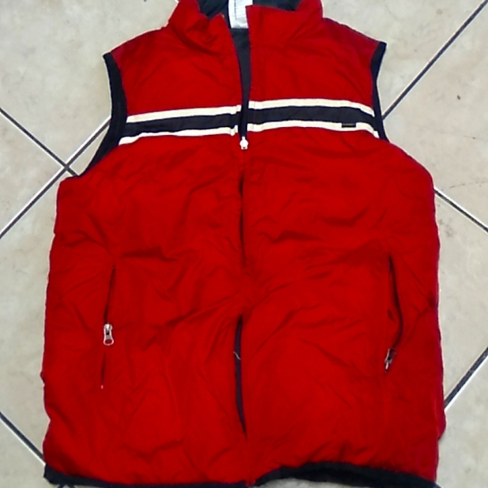 CLOSING MY CLOSET AND MOVING SALE !!!   Old Navy winter vest